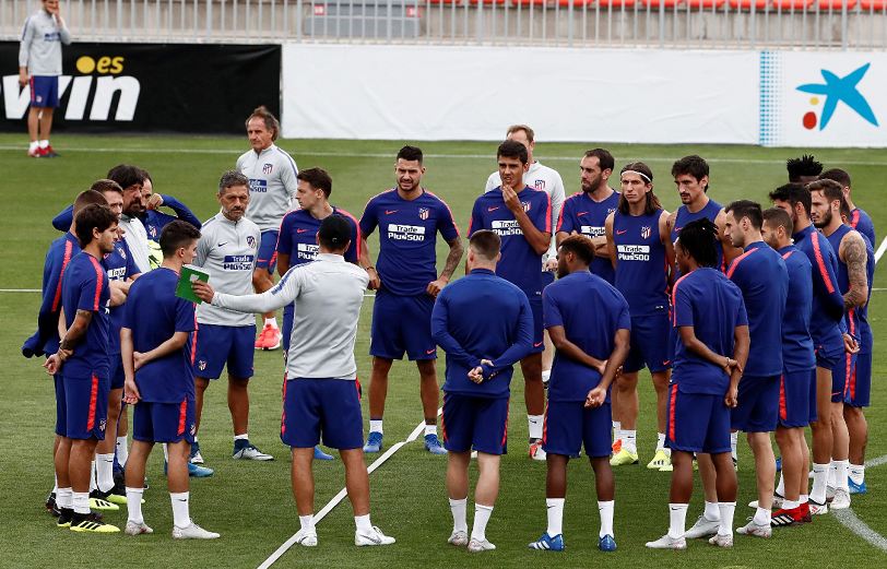Atlético ultima la Supercopa; Costa y Griezmann entran en juego