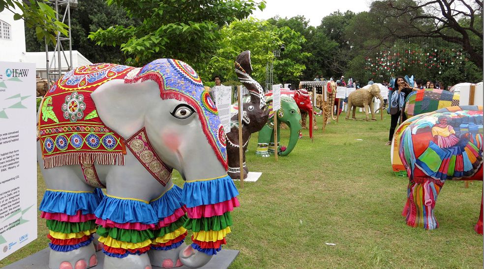 India celebra con esculturas Día Mundial del Elefante y pide proteger su hábitat
