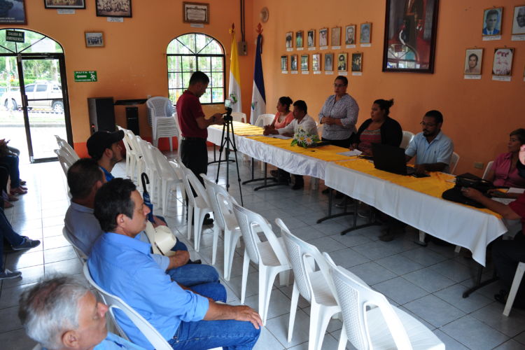 La comuna de Camoapa abordó con los pobladores los temores e inquietudes por la operaciones mineras aprobadas en la zona. LA PRENSA/ Melvin Rodríguez