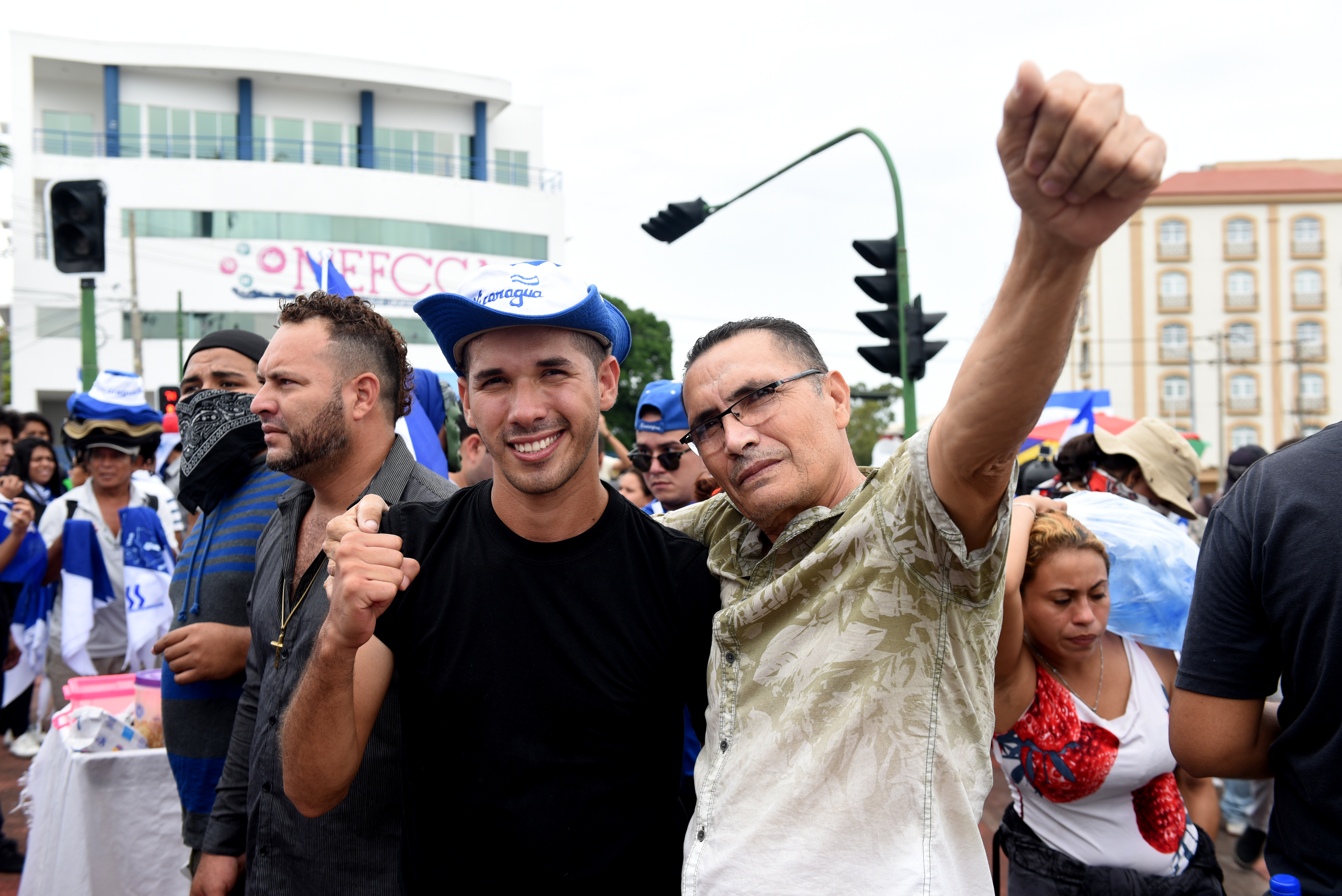 Edwin Carcache, el muchacho del gorrito azul y blanco