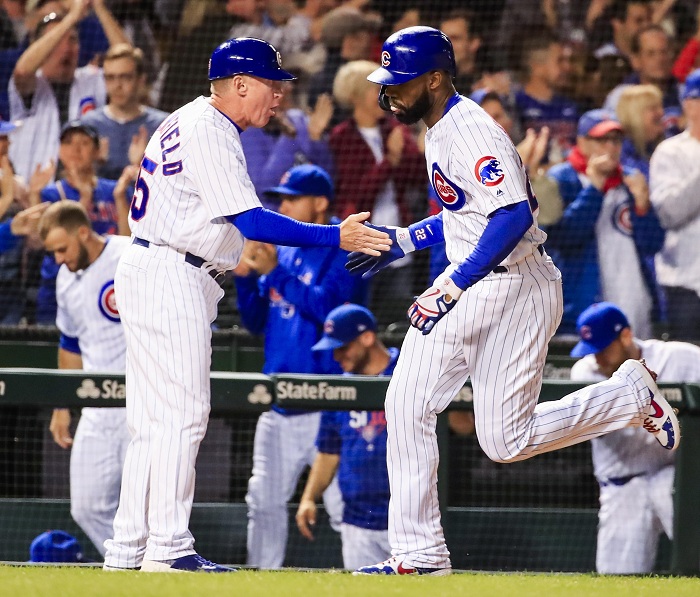 Jason Heyward disparó un jonrón y empujó tres carreras en el juego que los Cachorros de Chicago ganaron 7-6 a los Piratas de Pittsburgh este miércoles en Grandes Ligas. LA PRENSA/EFE/Tannen Maury