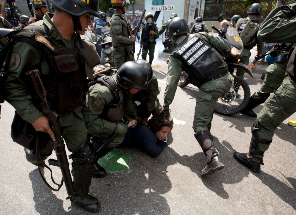 protestas, represión, métodos, Daniel Ortega, Nicolás Maduro