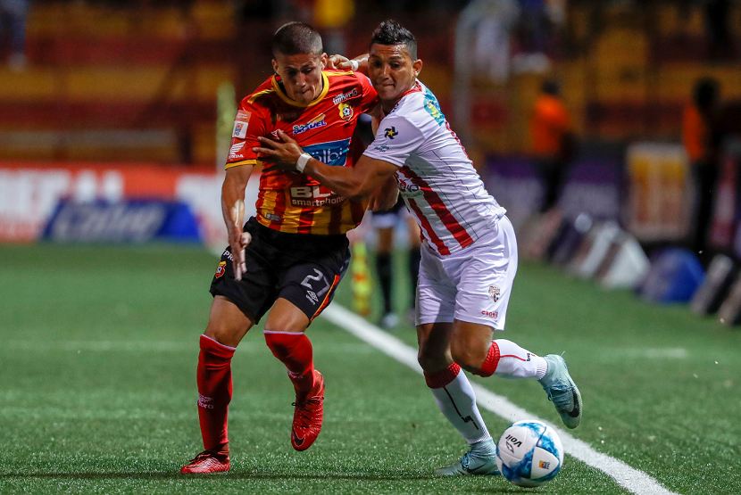Francisco Flores disputa primera partido de titular como nica en discreta jornada de legionarios