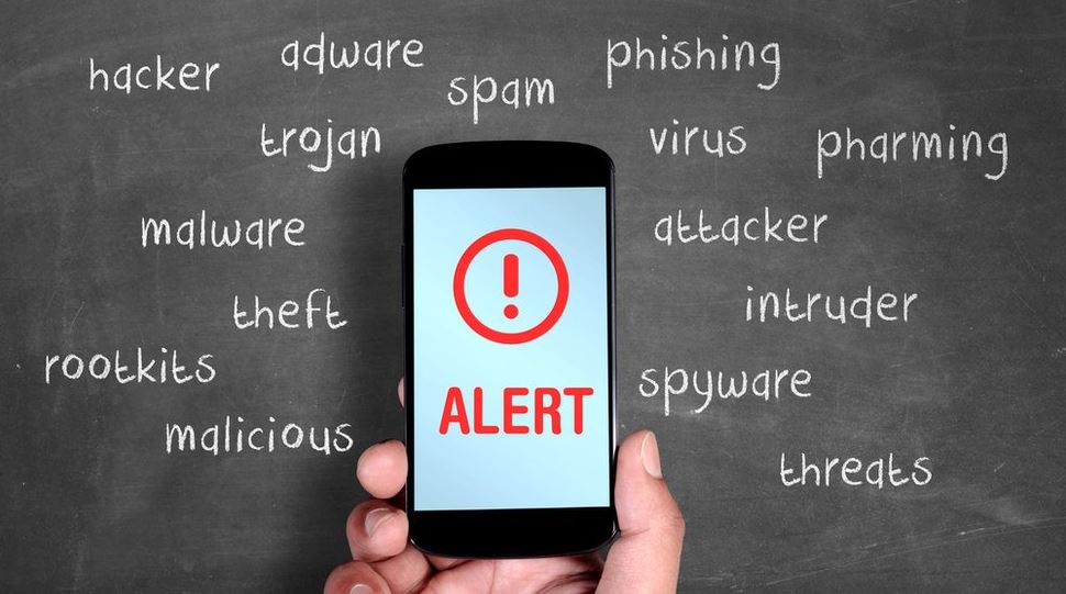 3 tipos de aplicaciones que debes evitar descargar en tu celular