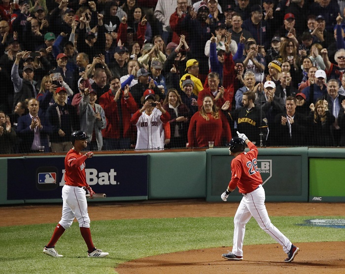 Los Medias Rojas de Boston fueron el equipo más ganador de la temporada de Grandes Ligas con 108 victorias, seguidos por los Astros de Houston con 103. LA PRENSA/EFE/EPA/RHONA WISE