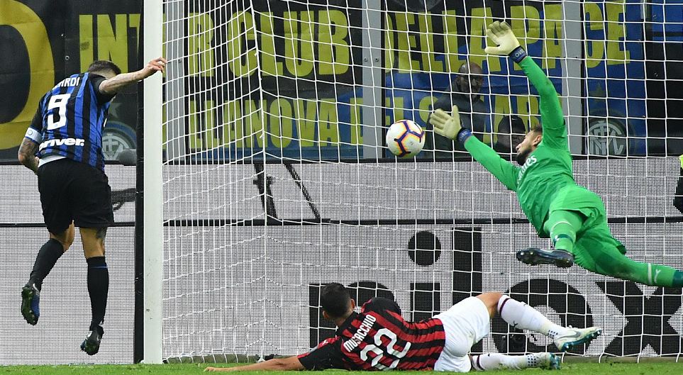 Icardi da al Inter el derbi de Milán en el minuto 92
