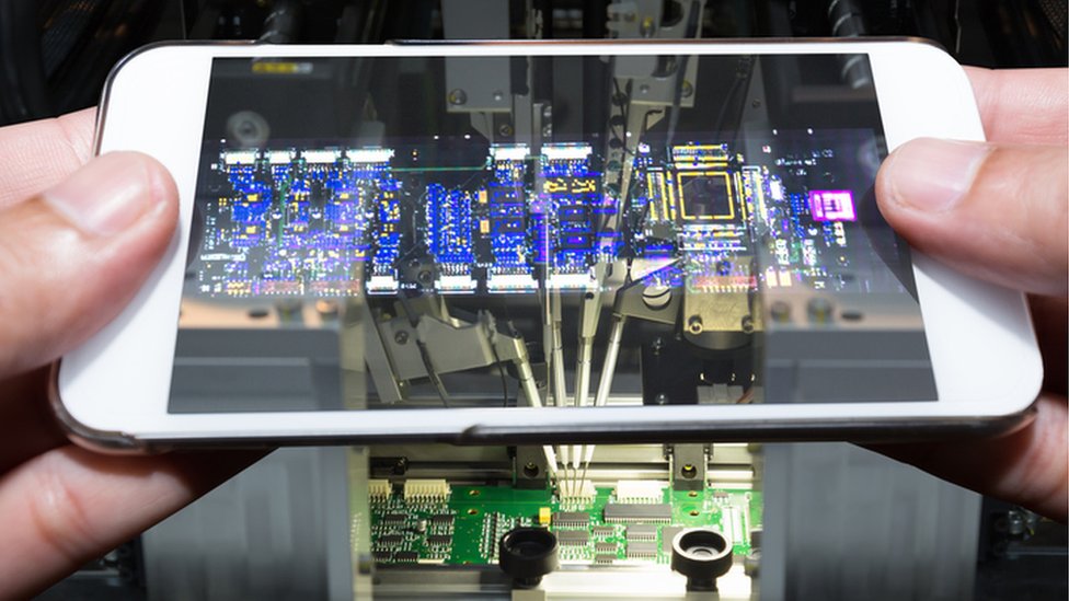 En qué consiste la tecnología ultravioleta extrema y cómo cambiará la telefonía celular