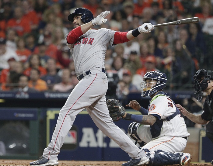 J.D. Martinez es uno de los pilares ofensivos de los Medias Rojas de Boston, que enfrentarán a los Dodgers de Los Ángeles en la Serie Mundial 2018. LA PRENSA/EFE/Michael Wyke
