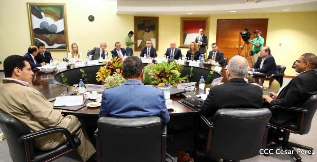 La primera reunión de la delegación del FMI se llevó a cabo en las instalaciones del Banco Central, a cuyo evento solo fueron invitados los medios del régimen. LA PRENSA/ TOMADA DE EL 19