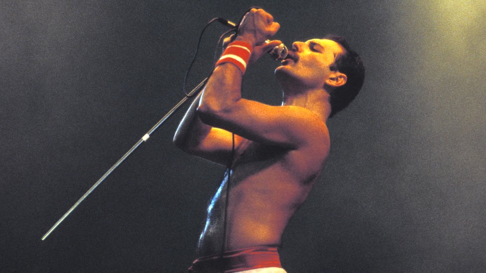 Por qué la voz de Freddie Mercury, cantante de Queen, era tan especial (según la ciencia)