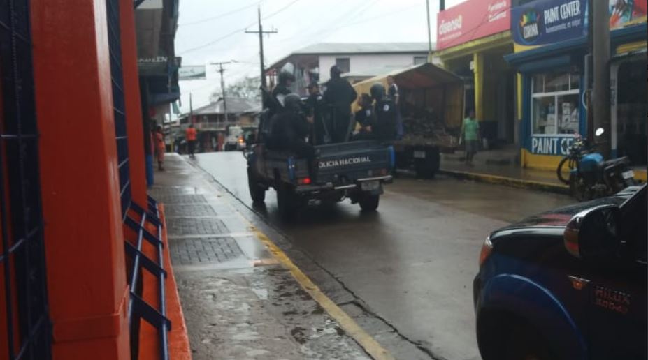 Autoconvocados de Bluefields suspenden plantón por asedio de la Policía Orteguista