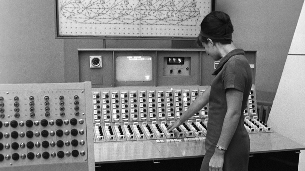Cybertonia también tenía ciudadanas femeninas, que eran empleadas administrativas del Instituto de Cibernética de Kiev. Science Photo Library