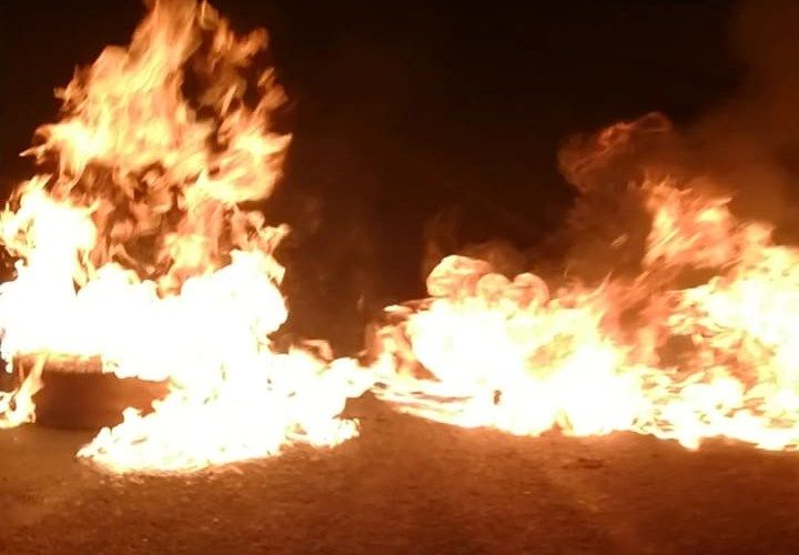 Autoconvocados realizan tranque relámpago en Estelí