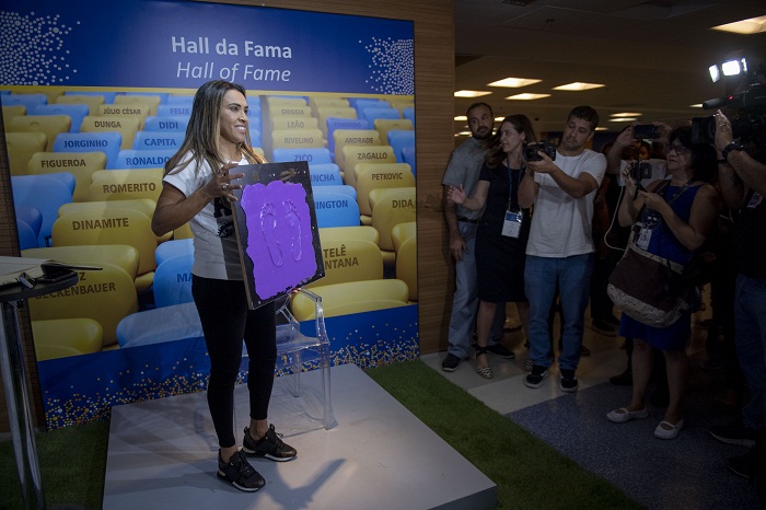 Marta, primera mujer en la Calzada de la Fama del Maracaná