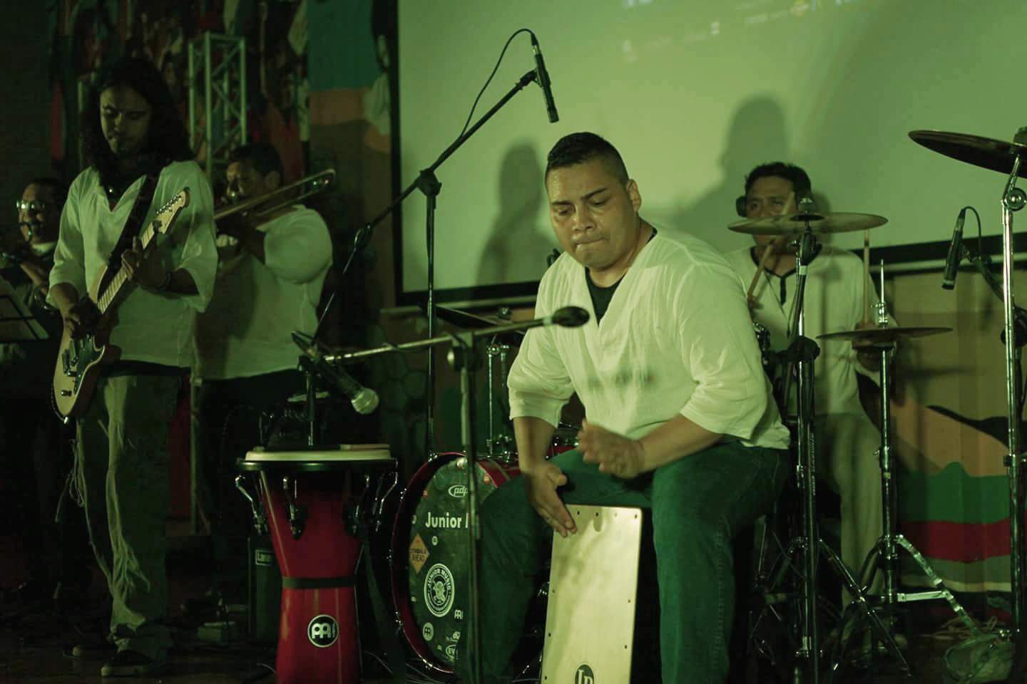 Tamboreada de fin de año con expresiones de danza y cuentos afrodescendientes
