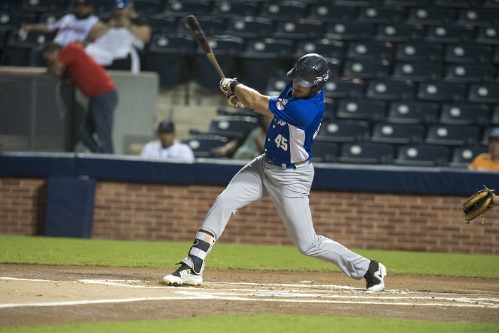 Grant Heyman lideró el ataque de los Tigres de Chinandega, al batear de 4-3 con par de carreras empujadas, ayer en el juego extra frente a los Gigantes de Rivas. LA PRENSA/URIEL MOLINA