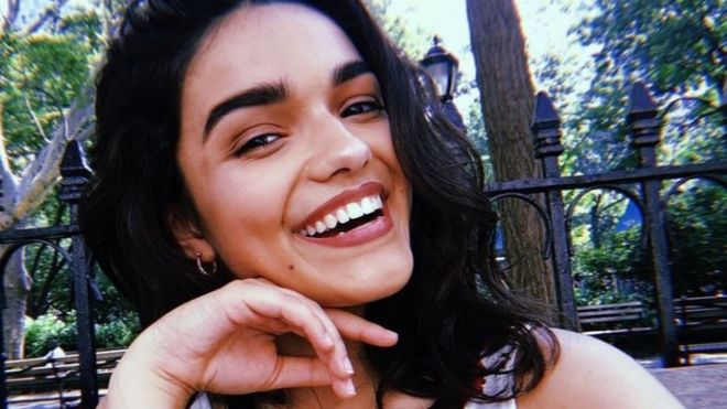 Rachel Zegler en «West Side Story»: la adolescente de origen colombiano que Steven Spielberg eligió para protagonizar la nueva versión del mítico musical