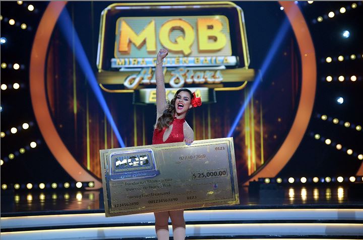 Clarissa Molina, modelo y presentadora de TV, gana el concurso Mira Quién Baila