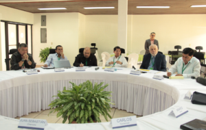El canciller Denis Moncada, el magistrado Francisco Rosales, el presidente de UNEN Luis Andino, los diputados Edwin Castro, Wilfredo Navarro y José Figueroa, son los representantes del gobierno en el Diálogo Nacional. LA PRENSA/ CORTESÍA ALIANZA CÍVICA