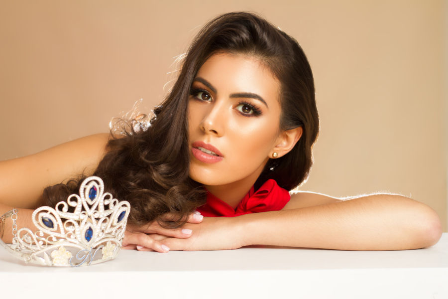Adriana Paniagua con nostalgia porque ya no tiene la corona de Miss Nicaragua