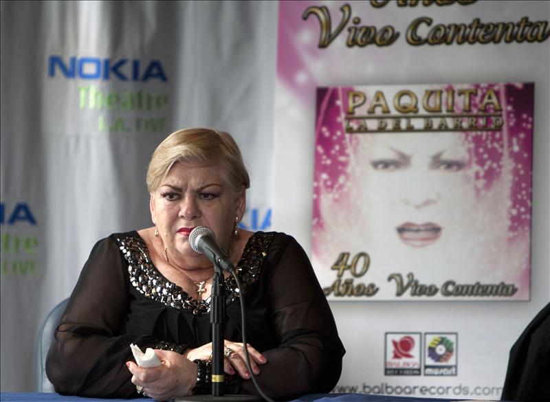 «¿Me estás oyendo, inútil?… Rata de dos patas, te estoy hablando a ti»