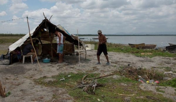Crisis sociopolítica desploma el consumo de los hogares nicaragüenses