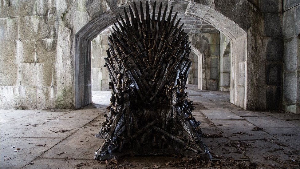 Game of Thrones: un vaso de café se roba la atención de los espectadores de Juego de Tronos