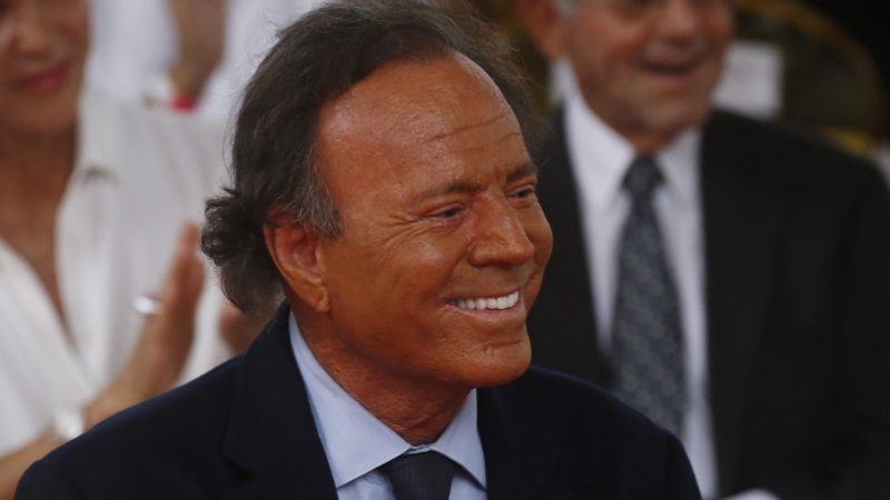 Un español reintenta probar que es hijo de Julio Iglesias
