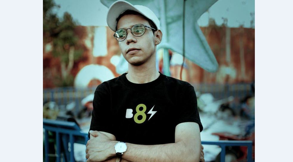 DJ Boro celebra ocho años entre las mezclas