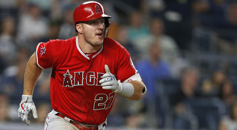 Mike Trout dispara dos jonrones y con 24 empata a Edwin Encarnación