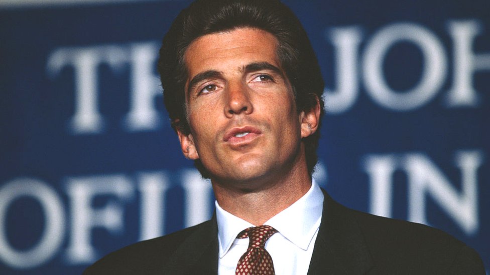 John Kennedy Jr, Ciencia,