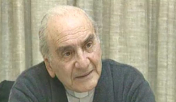 Renato Poblete: el devastador informe que revela los abusos sexuales que cometió uno de los sacerdotes jesuitas más ensalzados de Chile