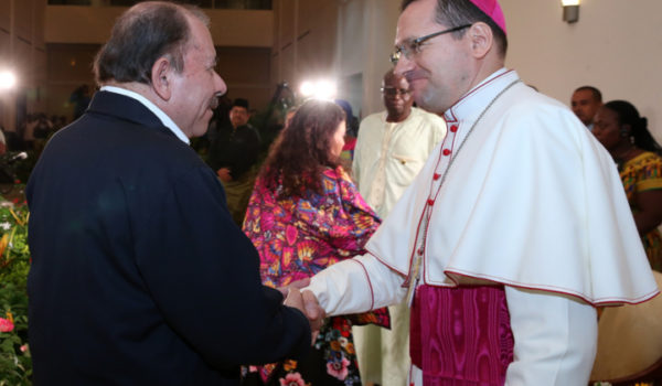 Nunciatura anuncia que monseñor Sommertag se «ausenta» del  país