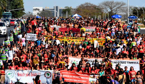 Galería | La protesta de grupos indígenas en Brasil en contra del presidente Jair Bolsonaro
