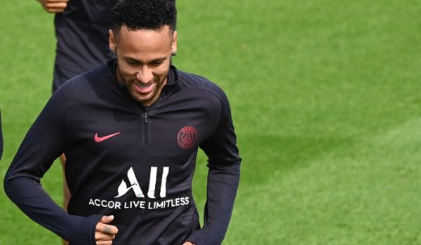 El futuro inmediato de Neymar aún es incierto, aunque el Barcelona tiene negociaciones con el París Saint-Germain. LA PRENSA/ AFP/ DOMINIQUE FAGET