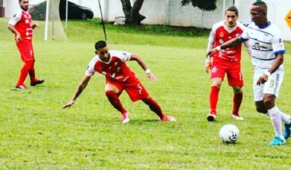 Raúl Leguías se estrena como goleador esta temporada en Costa Rica