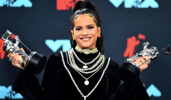 ¿Es Rosalía latina?: la polémica en EE.UU. tras el triunfo de la cantante española en los MTV Video Music Awards