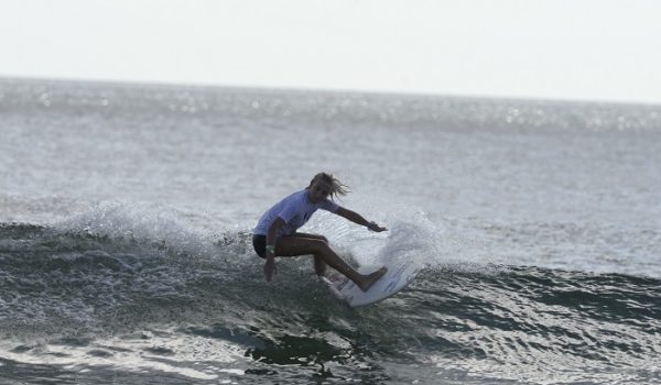 Valentina Resano será parte del equipo de Nicaragua para el Mundial Juvenil de Surf, que se realizará en octubre en California, Estados Unidos. LA PRENSA/ARCHIVO/MANUEL ESQUIVEL