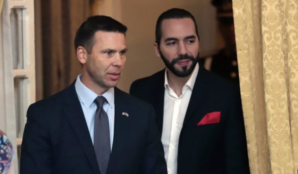 El Salvador, Estados Unidos