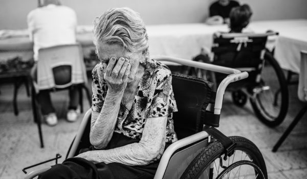 Las conmovedoras fotografías del hogar de ancianos donde vive el tataranieto de Rafaela Herrera