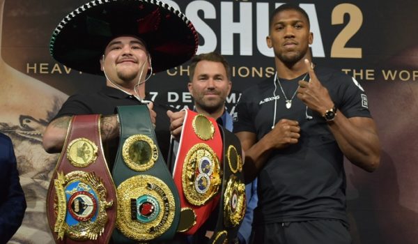 Andy Ruiz y Anthony Joshua se encontraron este viernes en Nueva York, como parte de la gira promocional de la pelea de revancha del 7 de diciembre. LA PRENSA/CORTESÍA/BAYRON SAAVEDRA