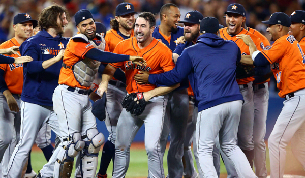 Justin Verlander lanza no hitter por tercera vez en su carrera