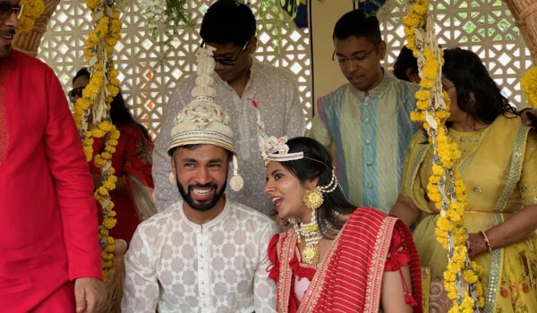 Encontré a mi esposa tras mirar 300 hojas de vida y conocer a varias candidatas: cómo es una fastuosa boda arreglada en India