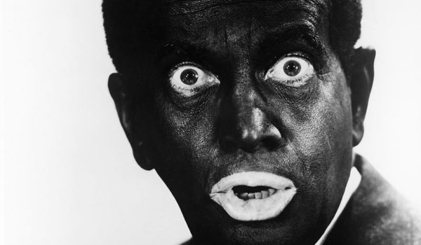 «Blackface» de Trudeau: por qué se considera racista pintarse la cara de negro (y en qué lugares de América Latina se hace)