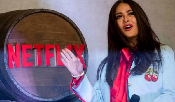 Salma Hayek plasma un México de mujeres empoderadas en la serie «Monarca»