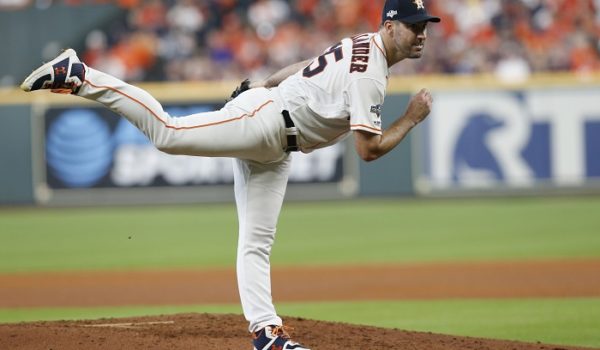 Justin Verlander solo permitió un hit en siete entradas este viernes, en el partido entre Astros de Houston y Rays de Tampa Bay. LA PRENSA/im Warner/Getty Images/AFP