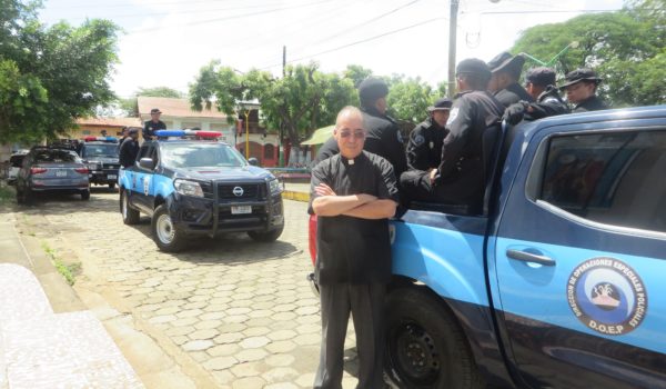 Padre Edwin Román