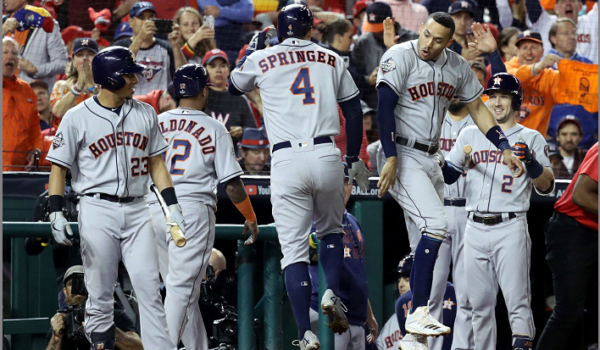 Astros exhiben poder y están a un paso de ganar la Serie Mundial