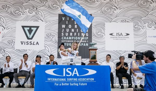 Nicaragua tendrá una representación más completa en el Mundial de Surf Juvenil 2019, a diferencia de las dos ediciones anteriores, que por falta de recursos solo habían podido asistir las hermanas Resano. LA PRENSA/CORTESÍA/ISA/BEN REED