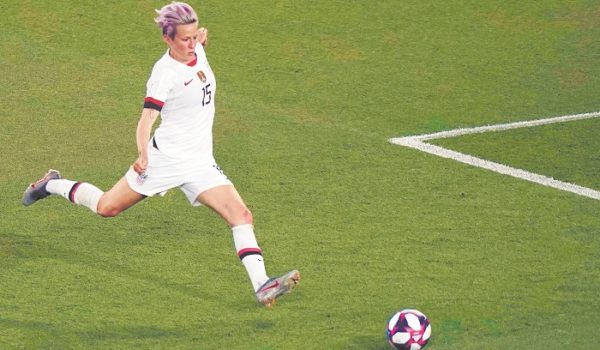 Megan Rapinoe encabeza la lista de nominadas al Balón de Oro 2019, en la que será su segunda entrega para la categoría femenina. LA PRENSA/ARCHIVO/AFP